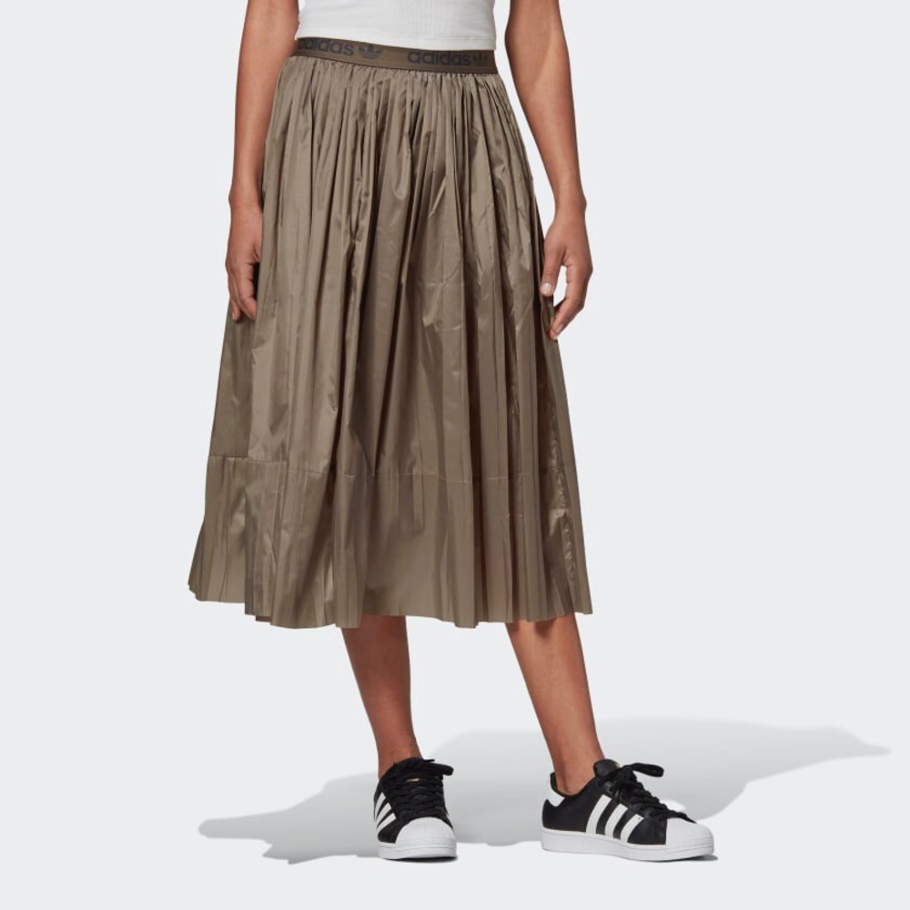 Adidas pleated skirt in clay